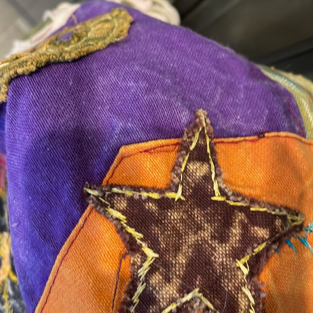 Handbag - Picture 4 of 9